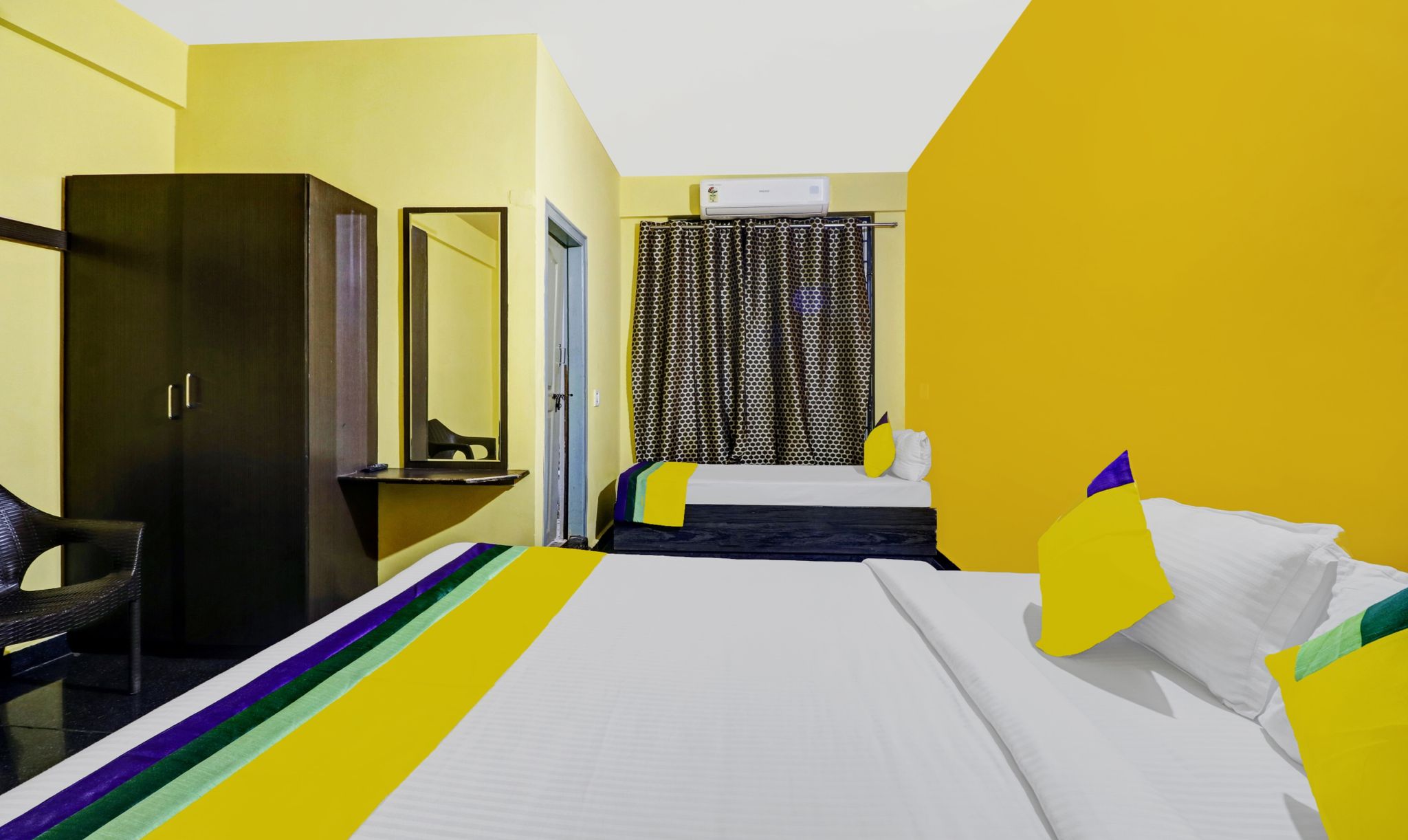 Itsy By Treebo - Aravind Premiere Standard Double Room 3