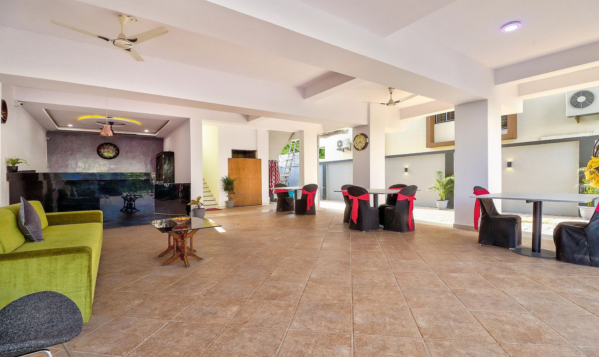 undefined Itsy Hotels Carnival Inn 4