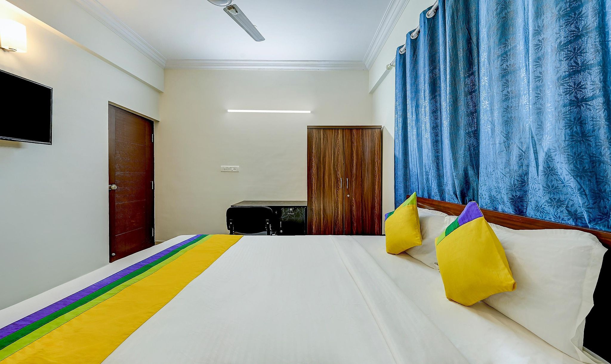 Itsy By Treebo - Fortune Key Double Room