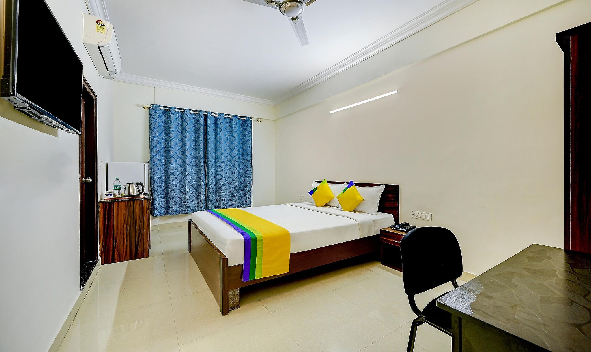 Itsy By Treebo - Fortune Key Standard Double Room 2