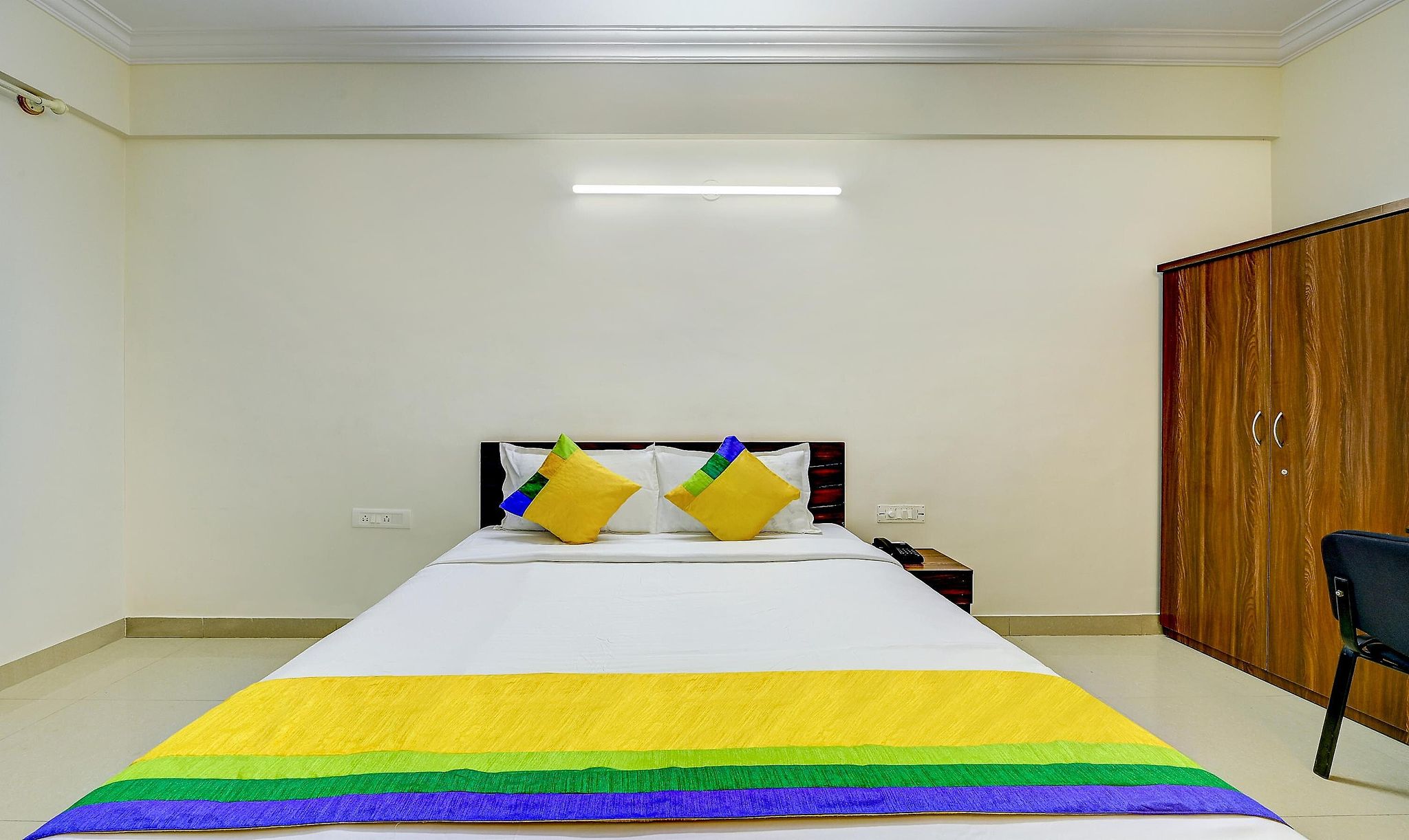 Itsy By Treebo - Fortune Key Double Room 2