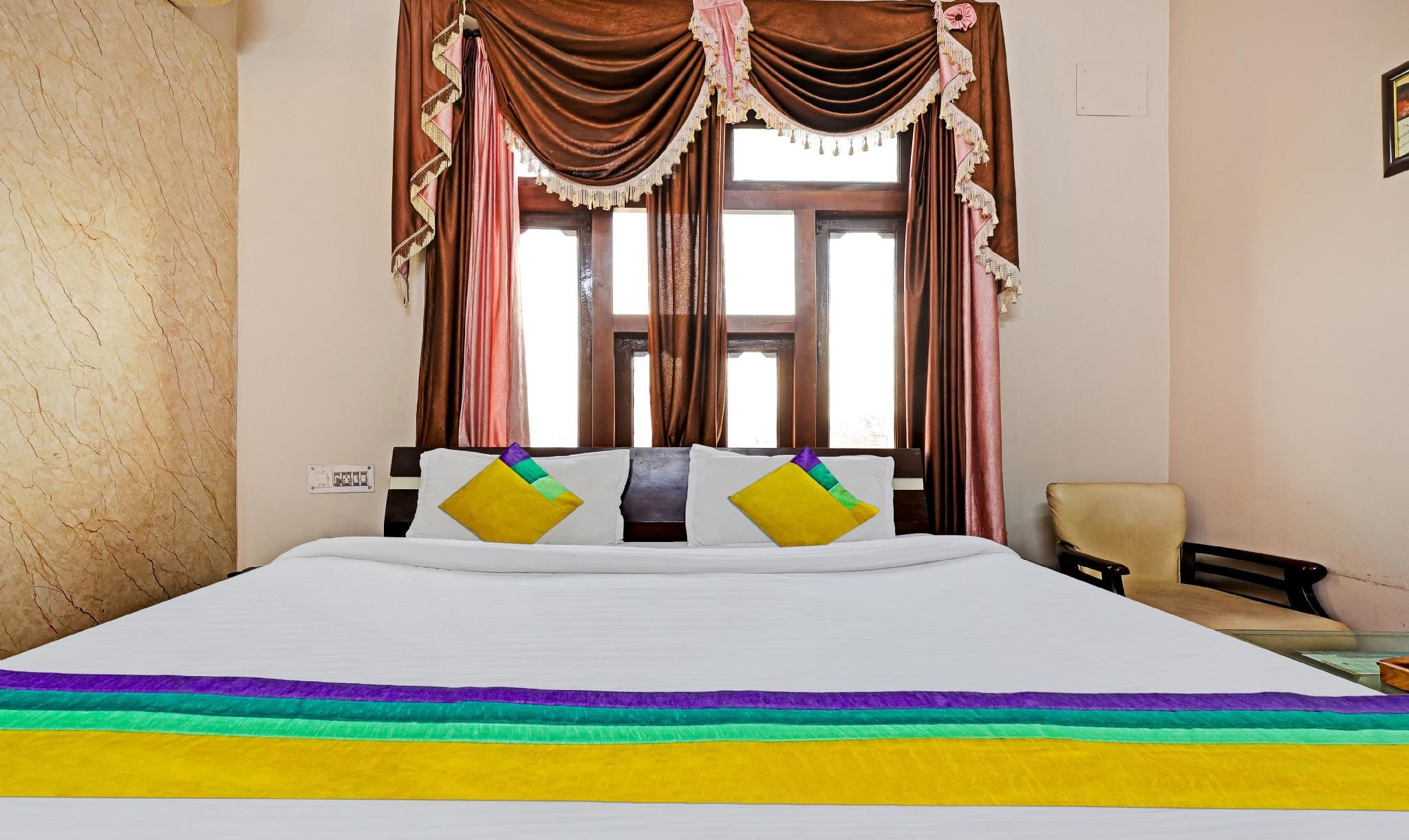 Itsy Hotels Friends Double Room