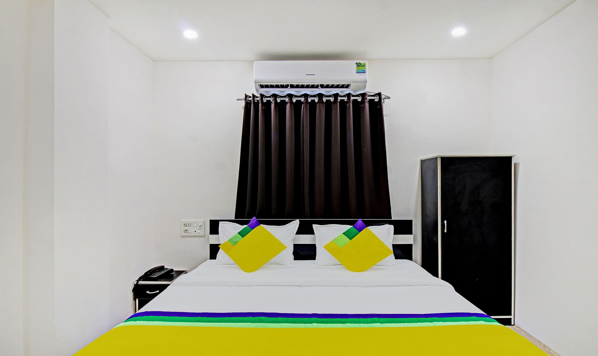 Itsy By Treebo - New Shraddha Inn Standard Double Room 8