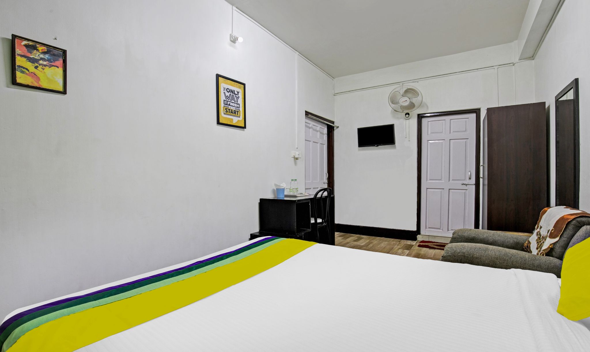 Treebo Trip Shelter Inn Oak 5