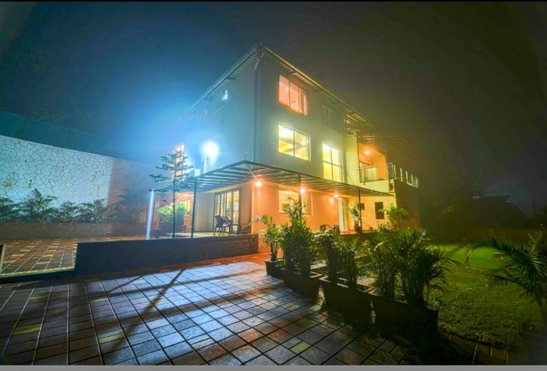 Hotel Strawberry Inn