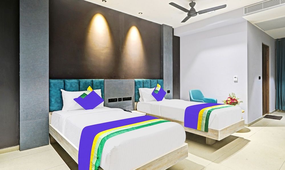 Treebo Premium La Orchid, Big Temple Standard Double Room 4