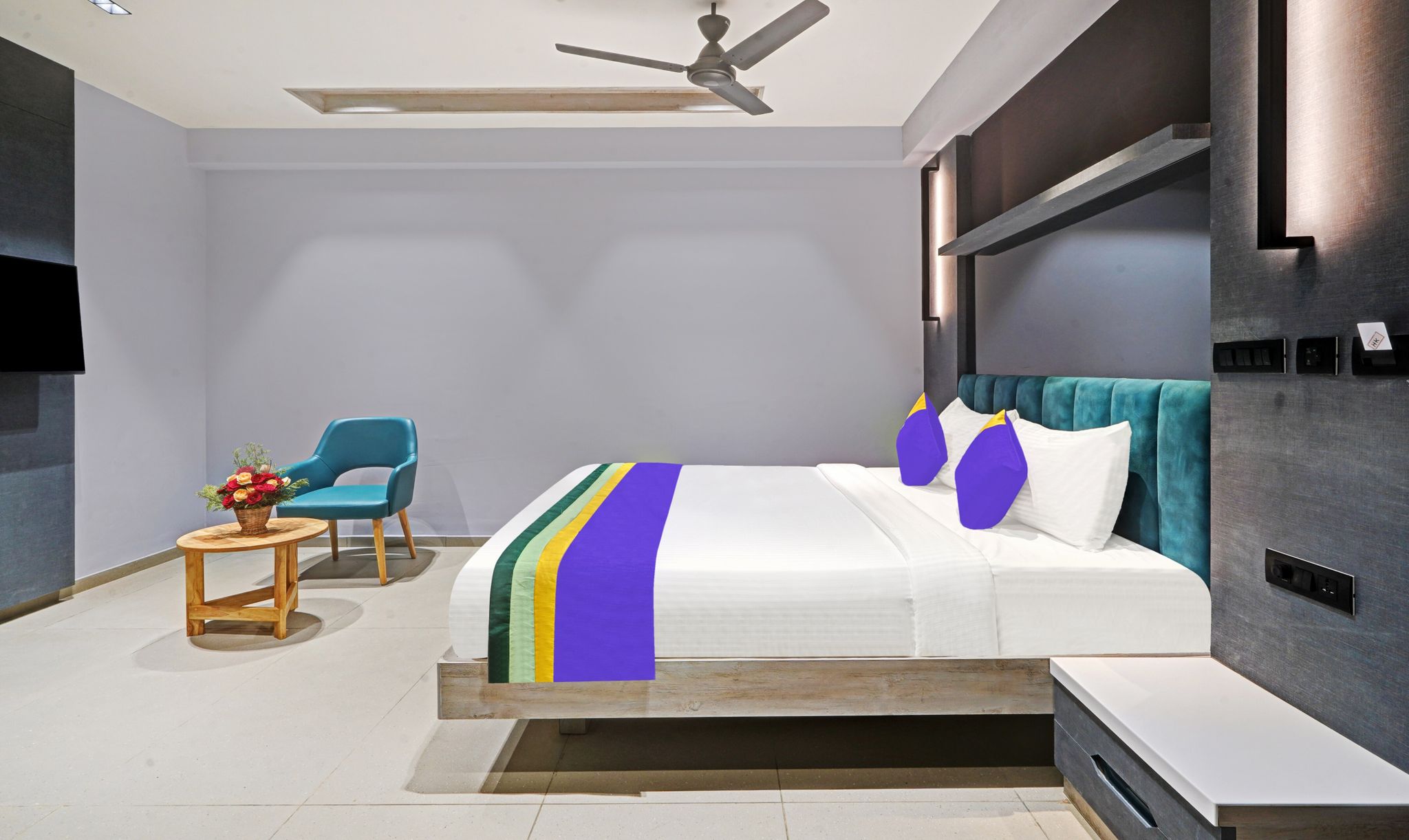 Treebo Premium La Orchid Deluxe Double Room 6