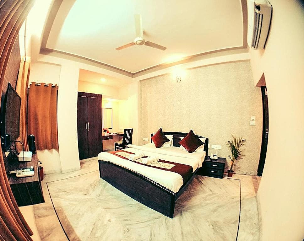 Tripli Udaipur Deluxe Double Room 2