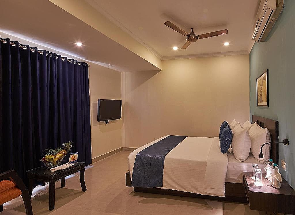 Tulip Inn Koramangala Deluxe Double Room 5