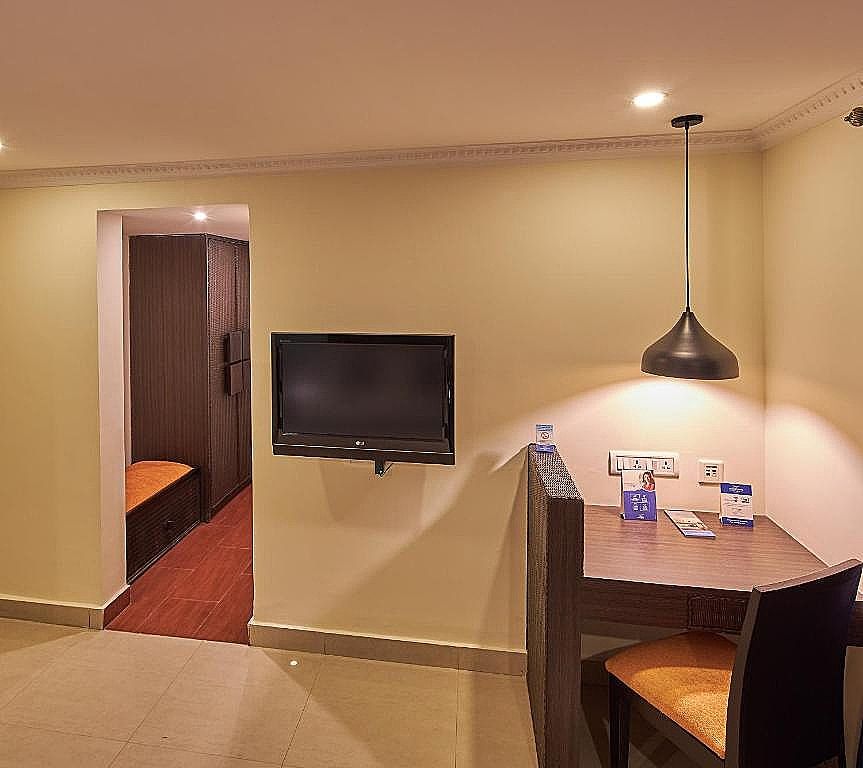 Tulip Inn Koramangala Deluxe Twin Room 7
