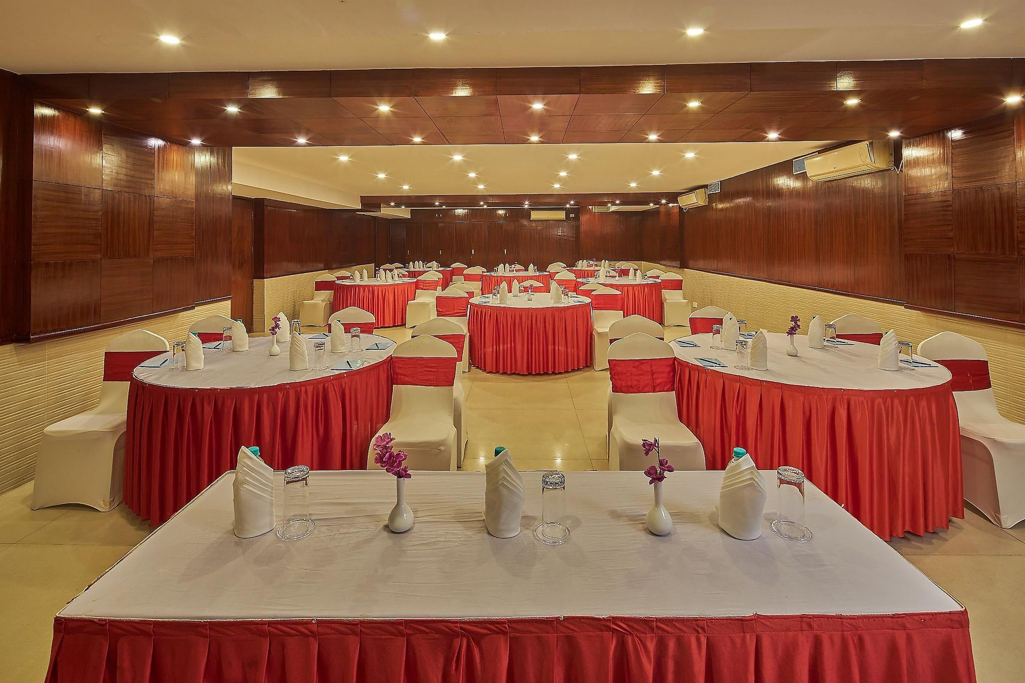 Food & Dining