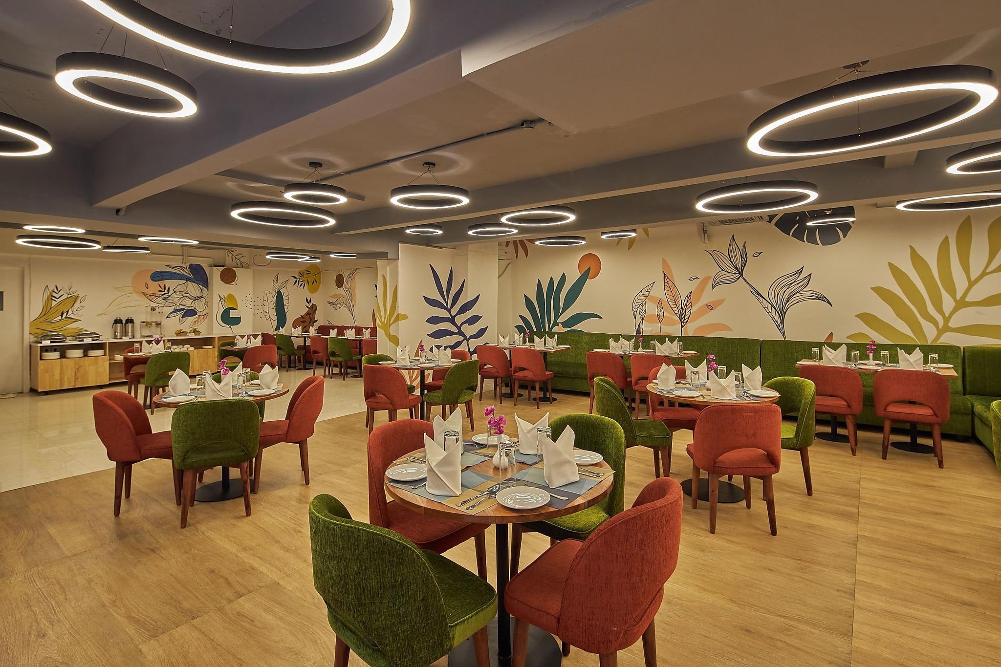 Food & Dining