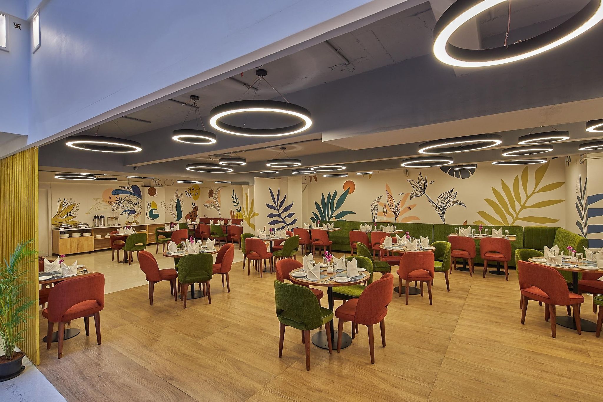 Food & Dining
