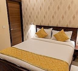 Vienna - A Boutique Hotel Deluxe Room 8