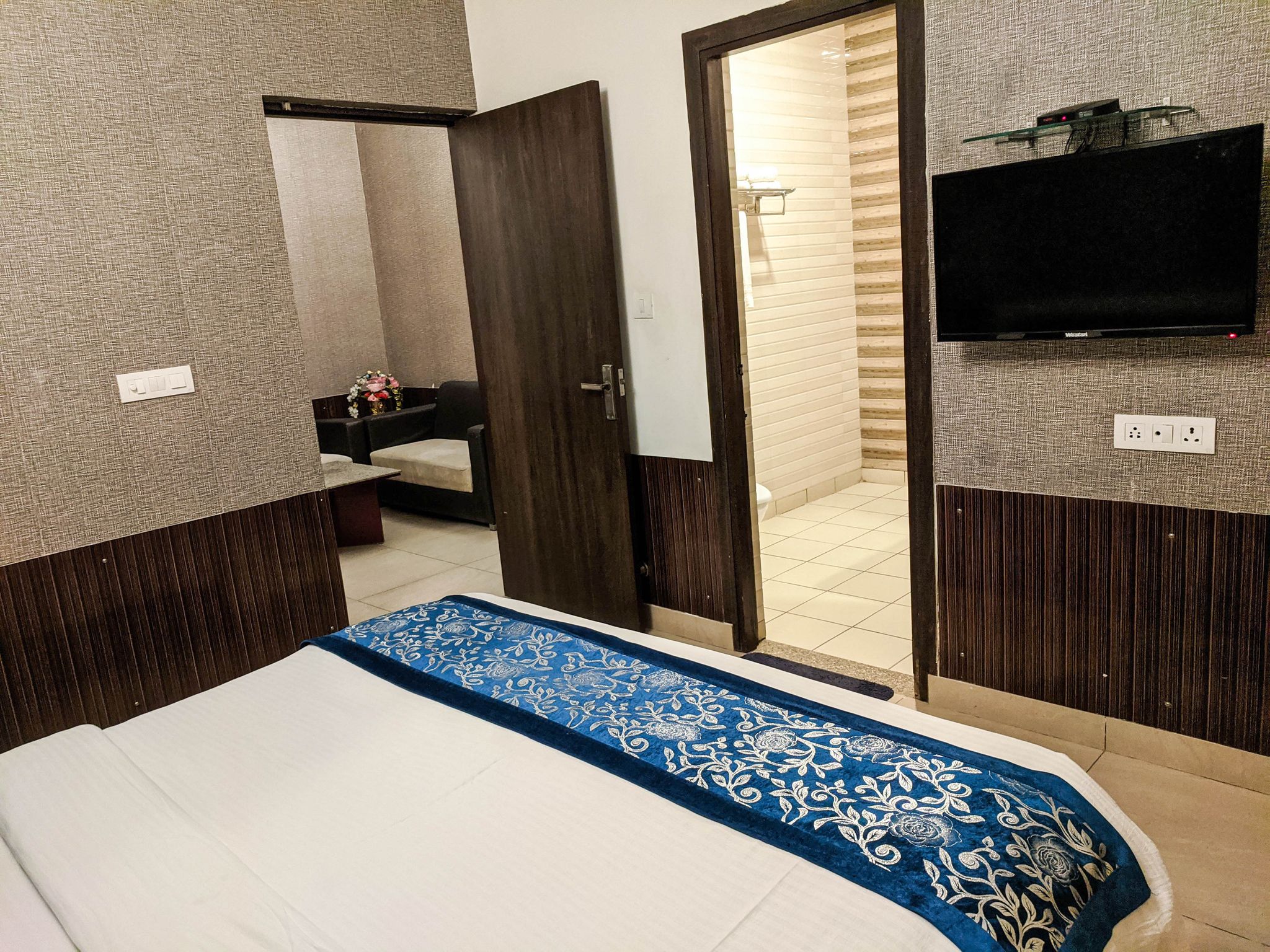 Vrinda Anandam Resort Super Deluxe Room 3