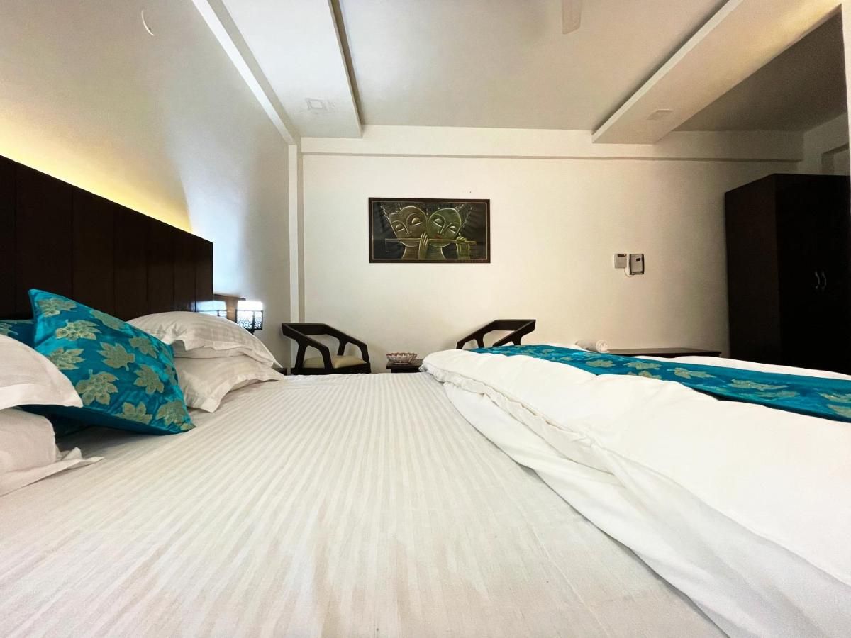 Vrindavan Cottages by Sheosante Deluxe Room 4