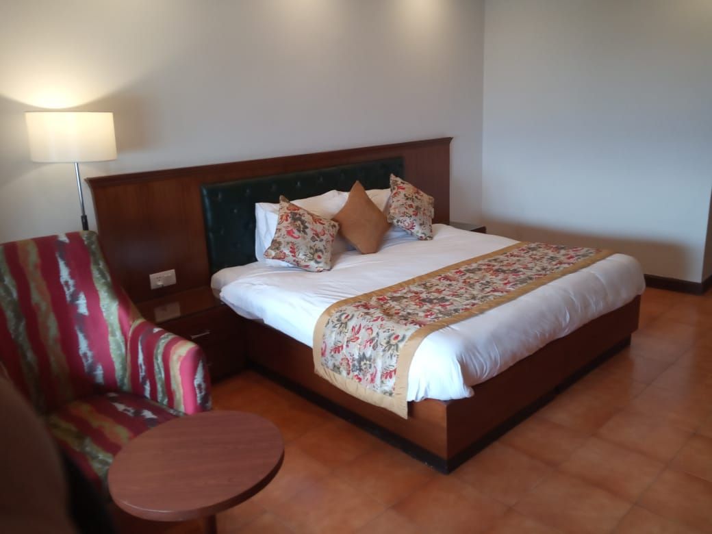 Woodsvilla Resort Ranikhet Deluxe Room 3