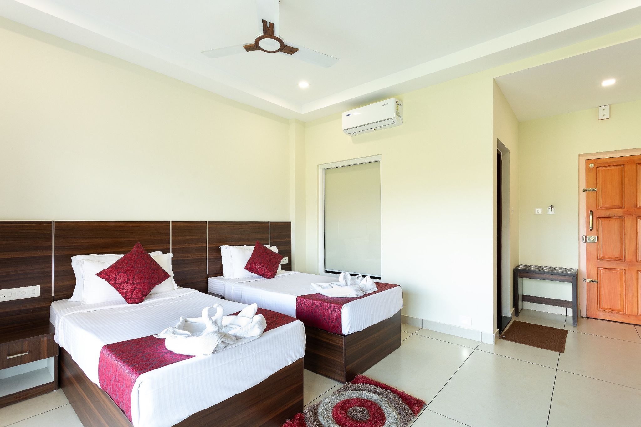 Lake Forest Munnar Valley View Room Non AC 11