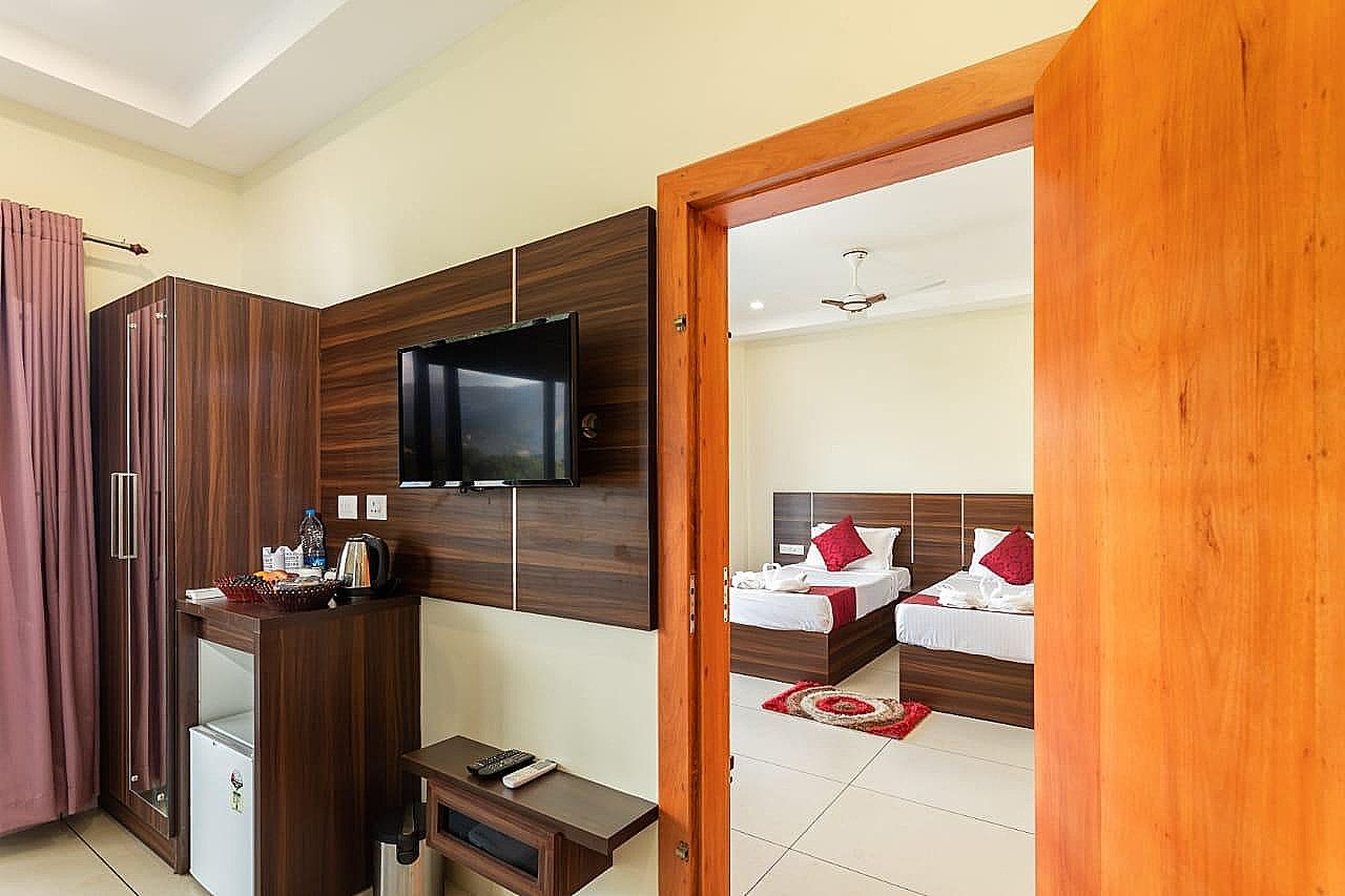 Lake Forest Munnar Valley View Room Non AC 15