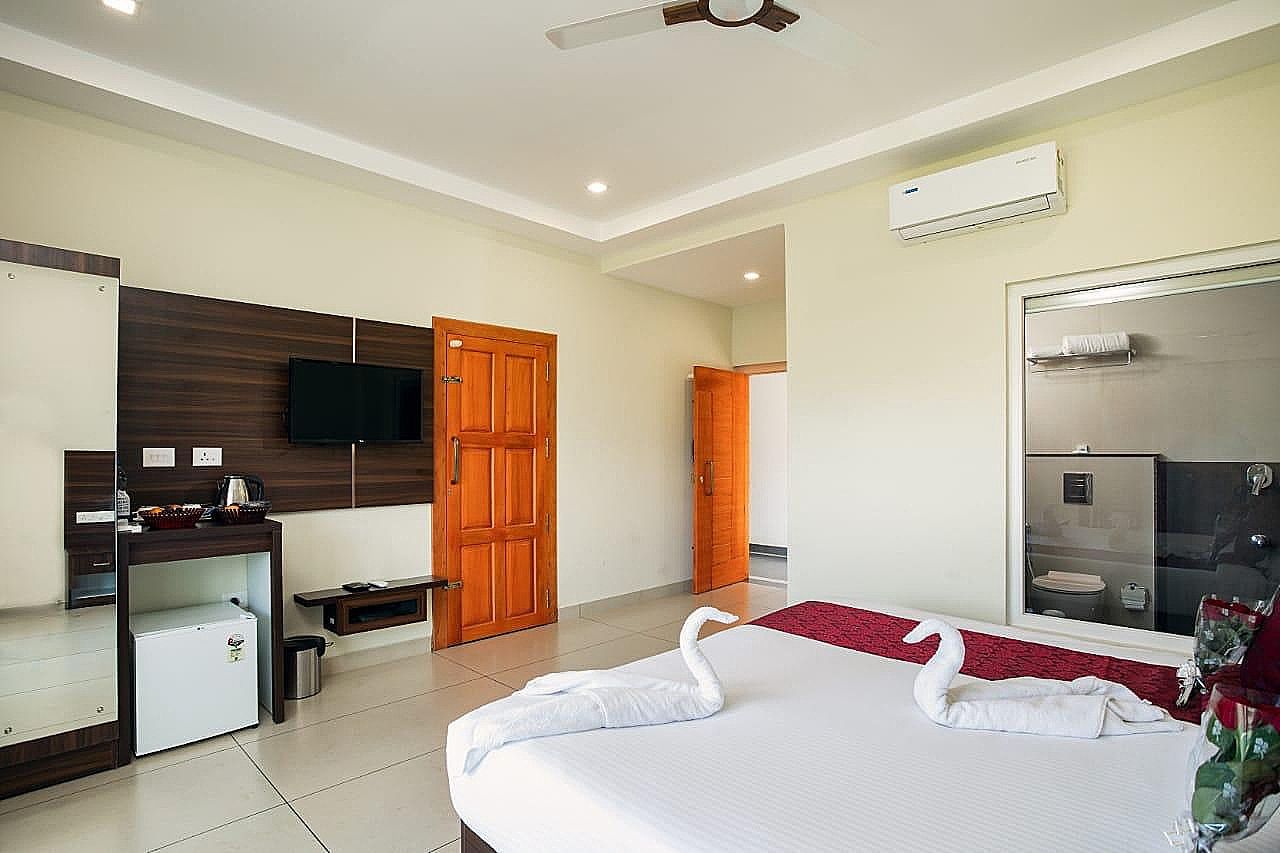 Lake Forest Munnar Valley View Room Non AC