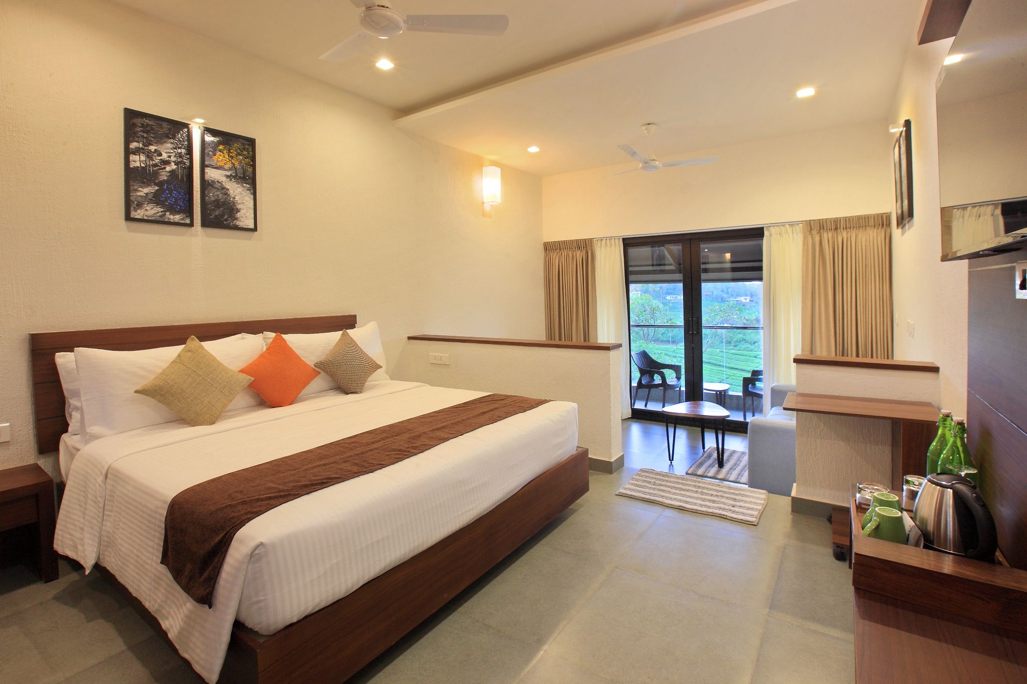 Tea Terrain Resorts & Spa Estate King Suite with Balcony and Valley View 2