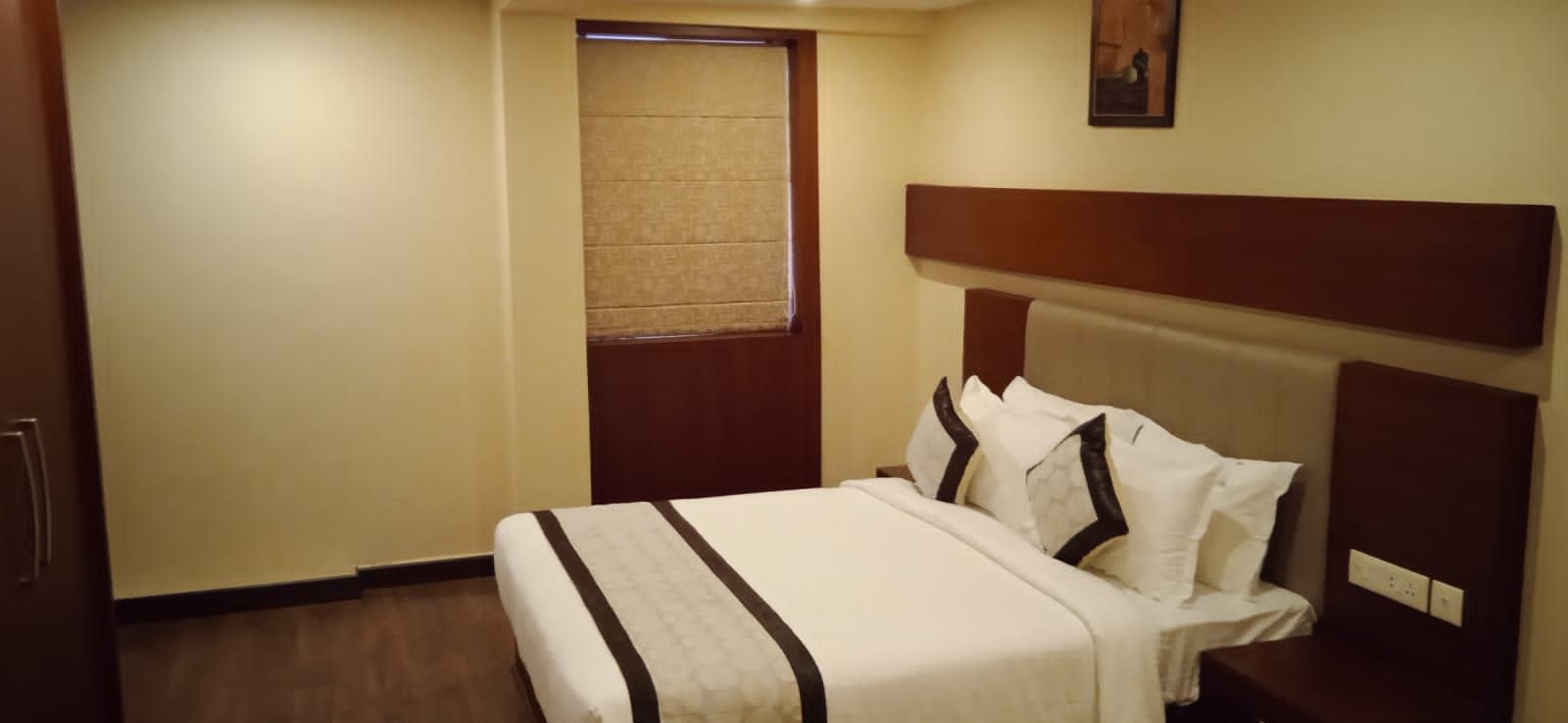 Nesma Palace Deluxe Double Room 14