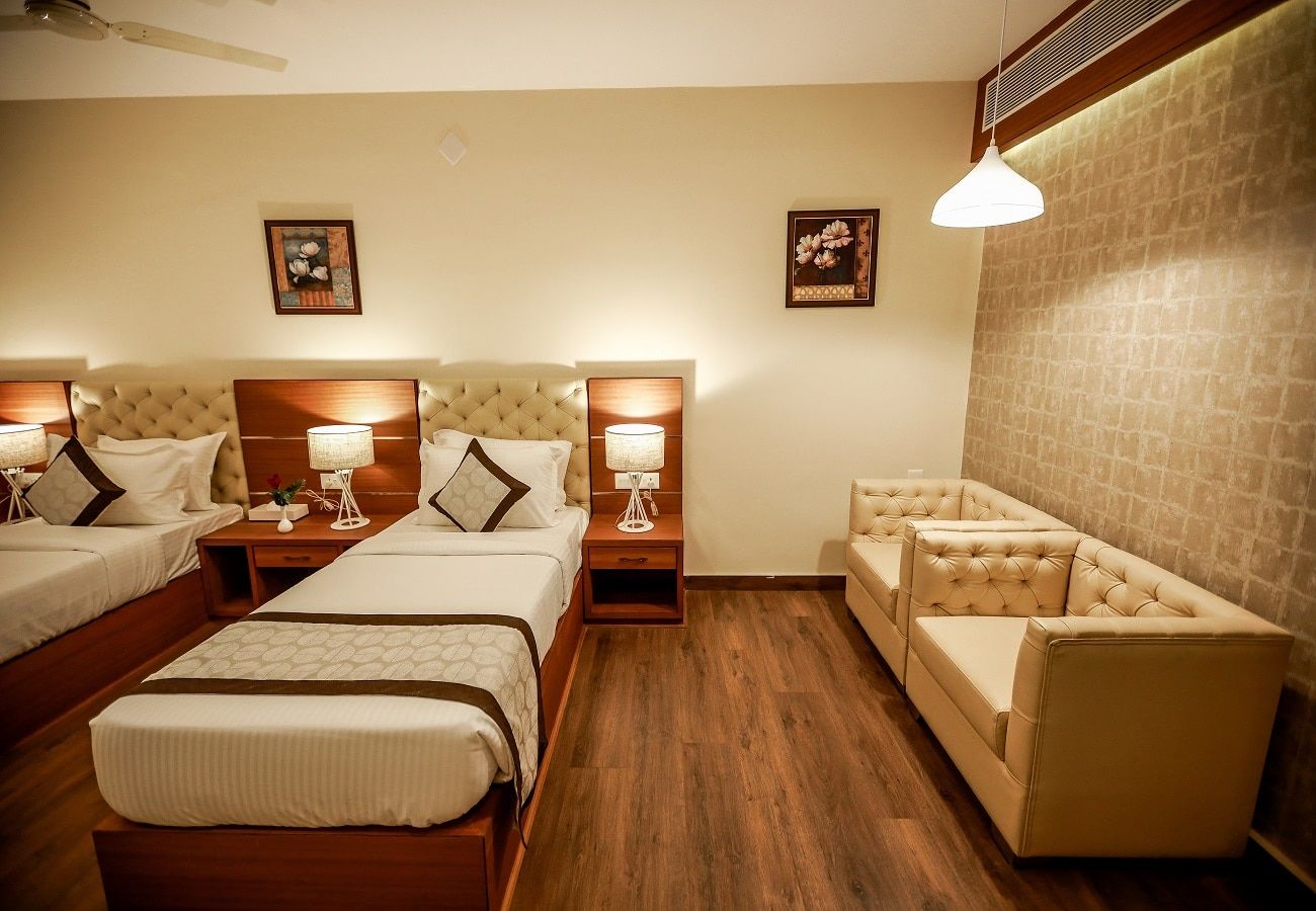 Nesma Palace Deluxe Double Room 18