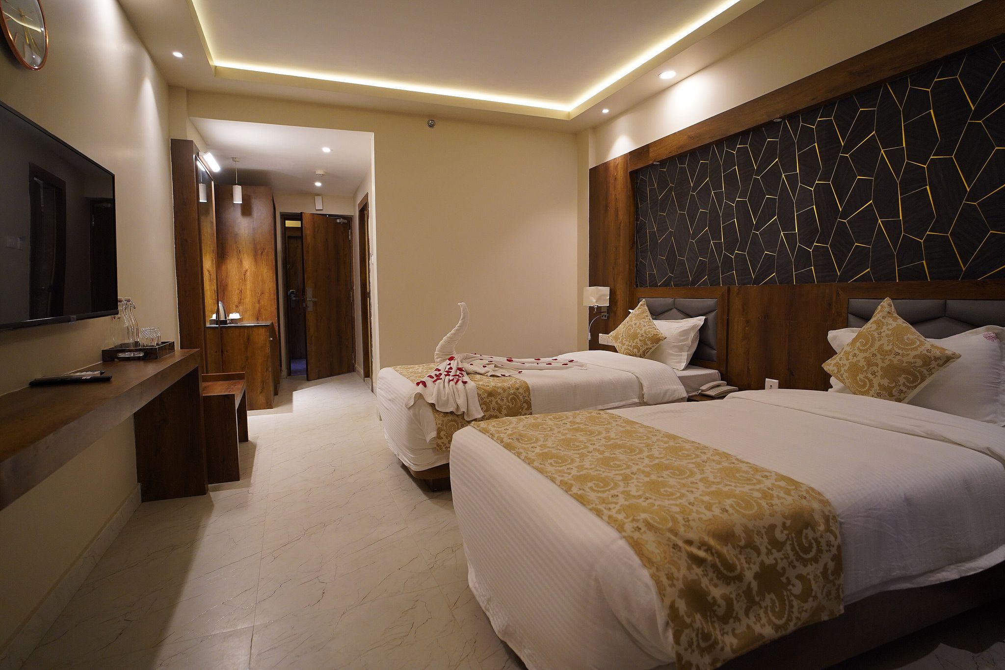 undefined THE ADVENTURE LUXURY HOTEL 9