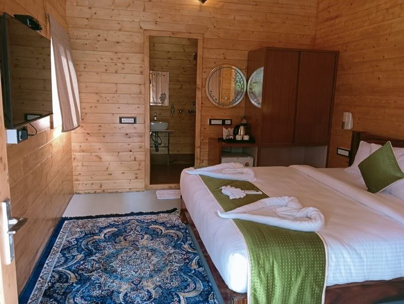 Premium Cottage with Bathtub, Balcony & Sea View