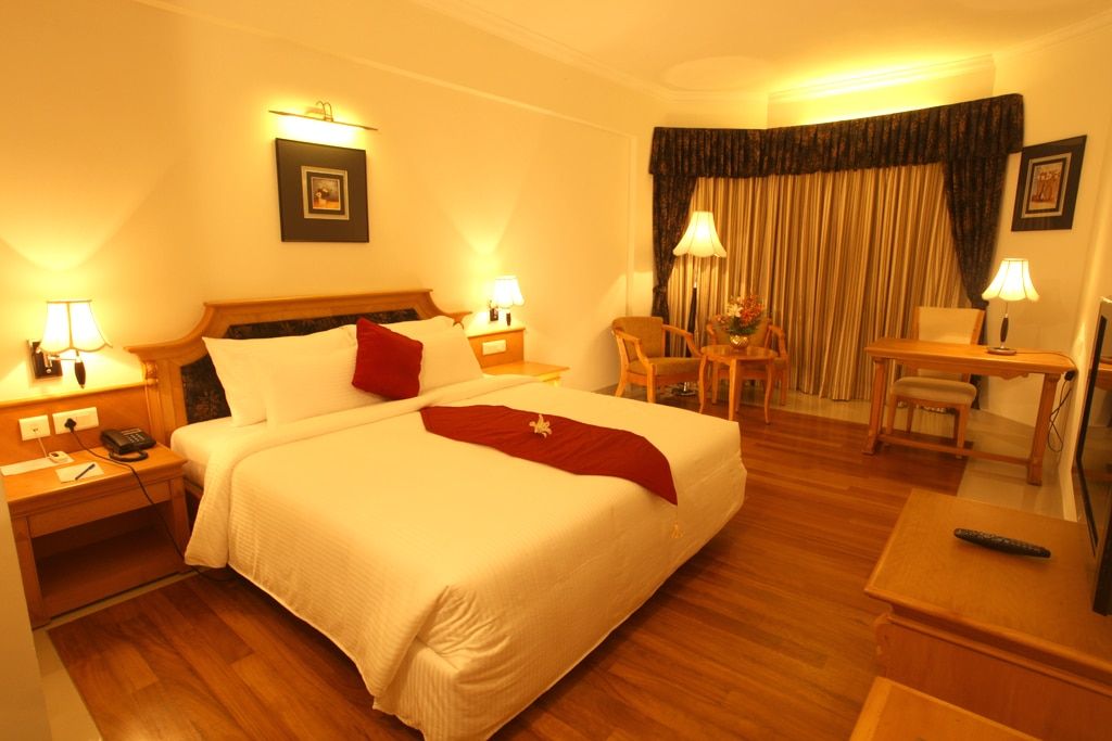 SP Grand Days Deluxe Room 4