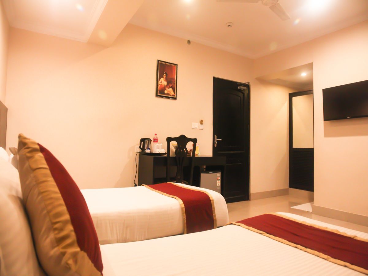 Chirag Inn Executive Room AC 4