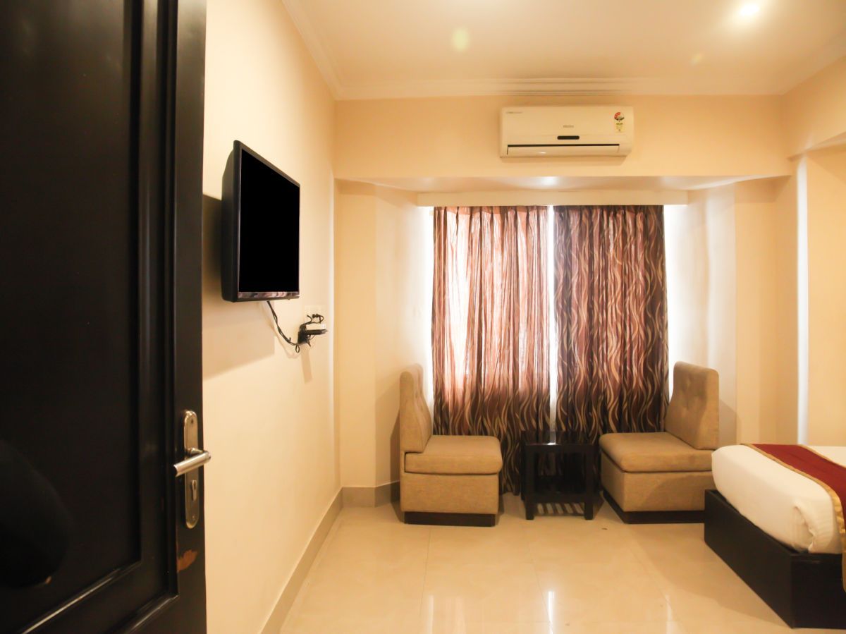 Chirag Inn Executive Room AC 7