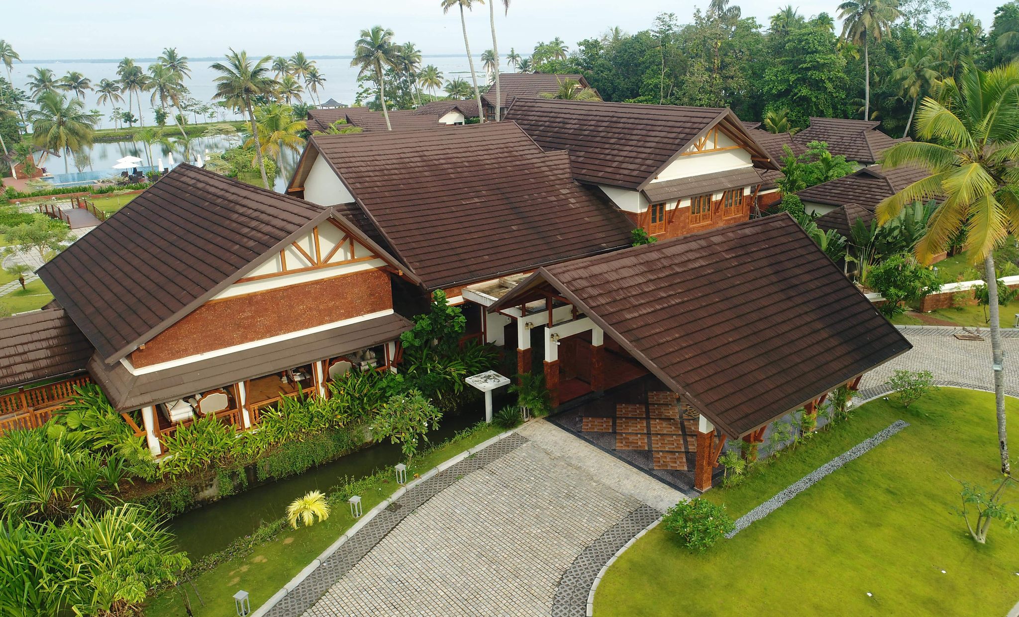 undefined Gokulam Grand Resort & Spa, Kumarakom 10