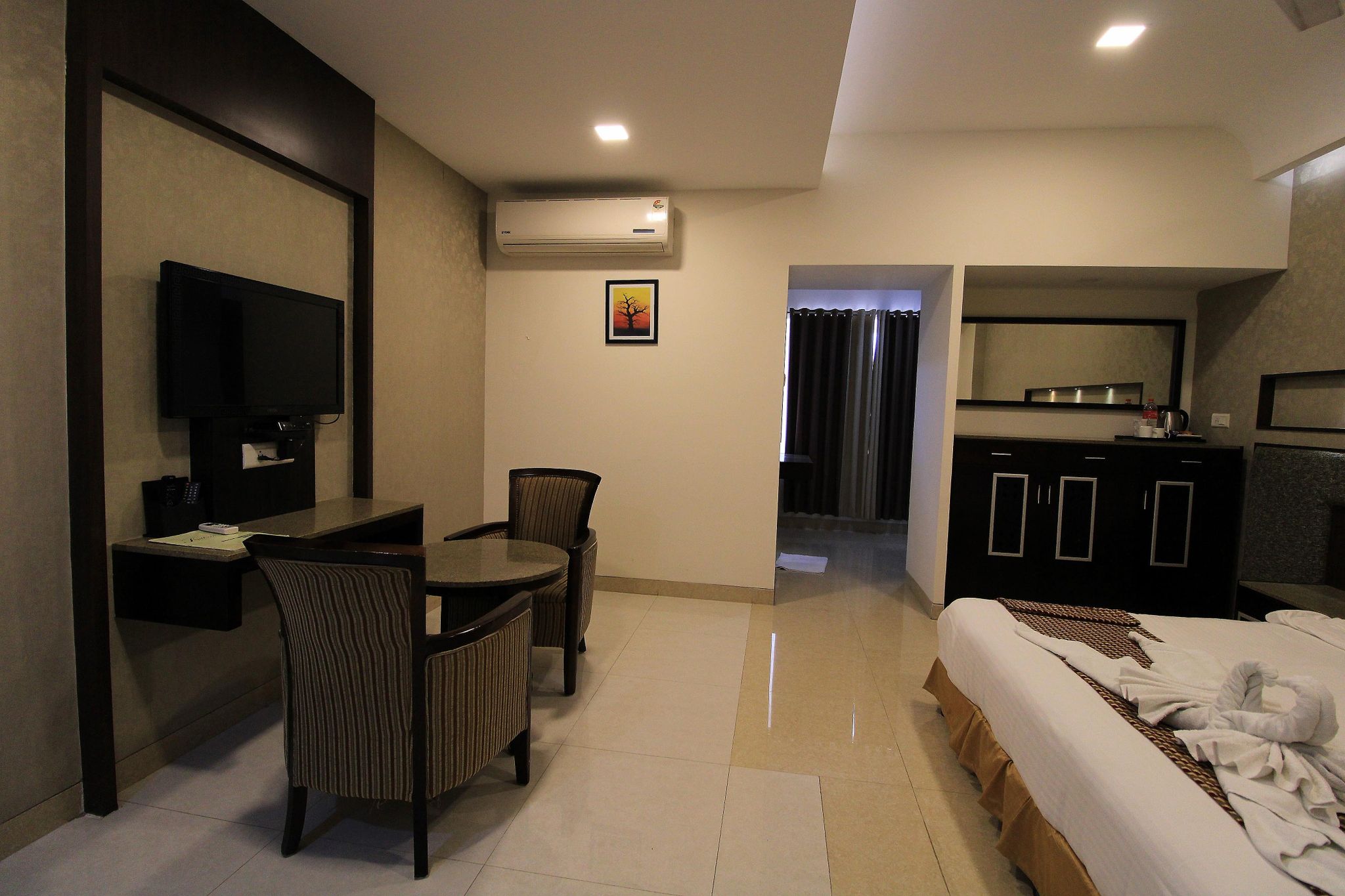 Hotel Southern Residency - Near to SIPCOT Executive Room 7