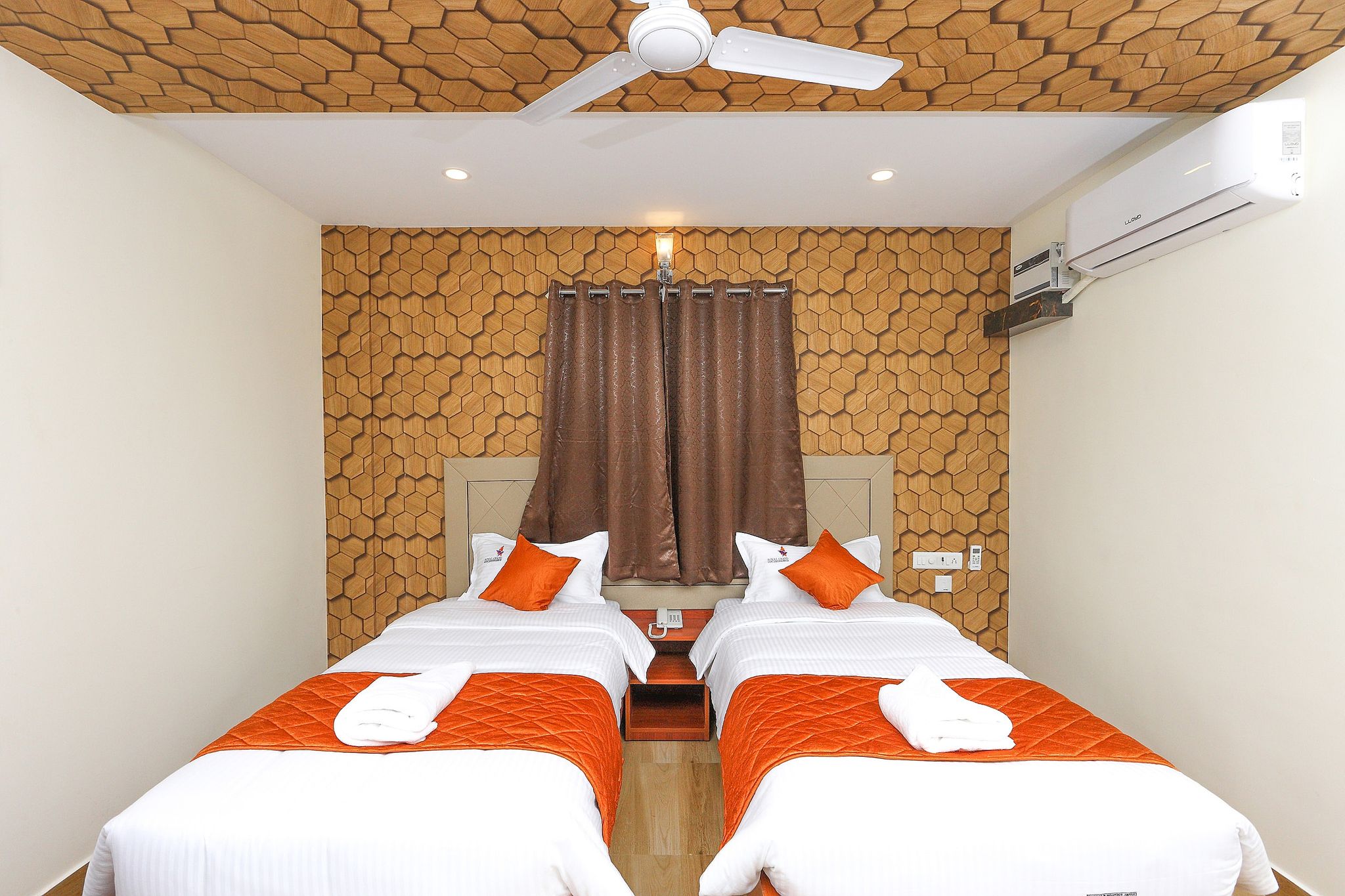 Royal Grand Standard Double AC 5