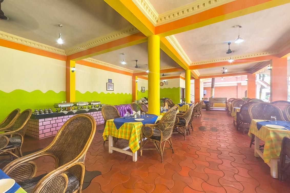 Food & Dining