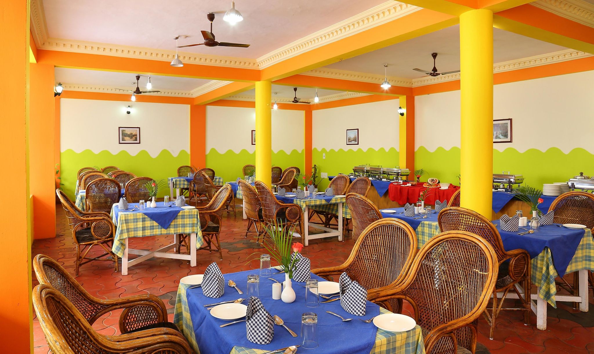Food & Dining