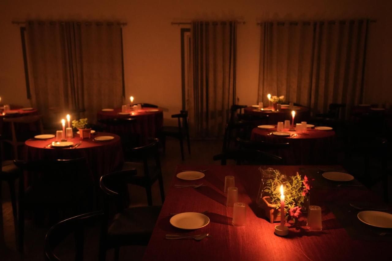 Food & Dining