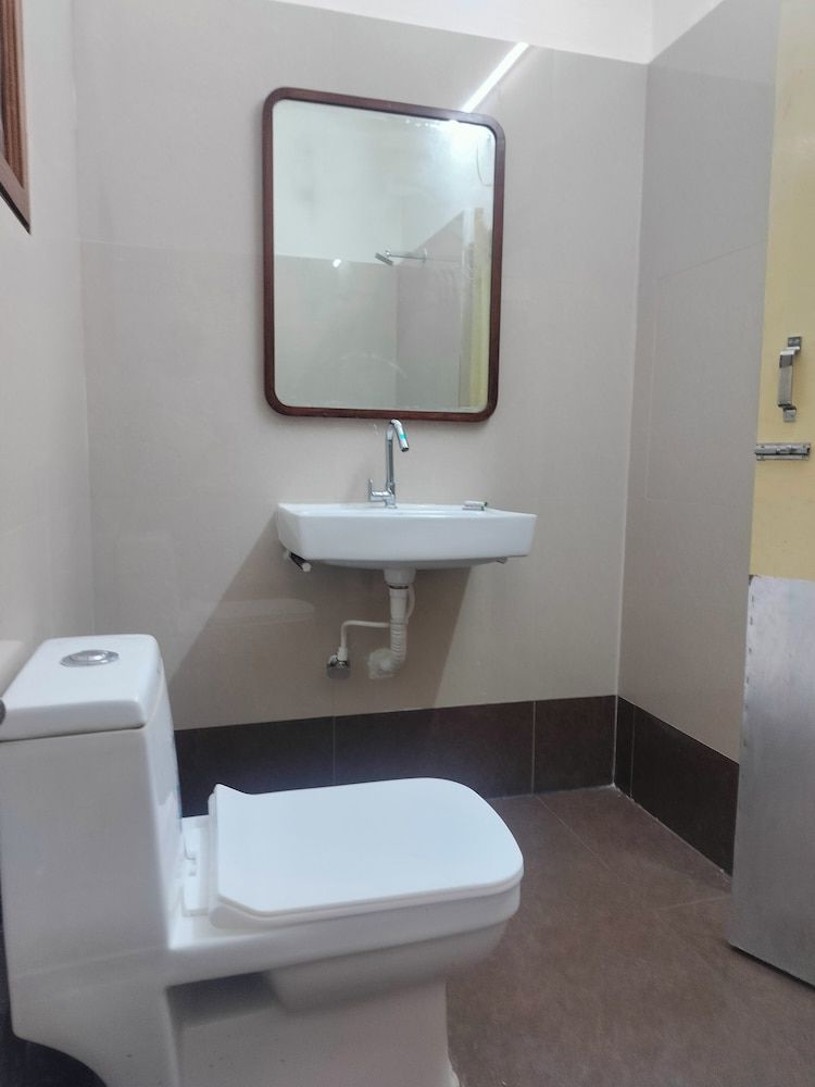 FabHotel Ranjit Residency Standard Double Room 7