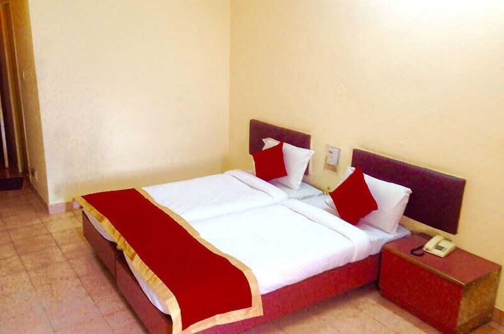 FabHotel Ranjit Residency Standard Double Room 5