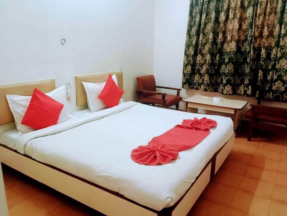 FabHotel Ranjit Residency Standard Double Room 4