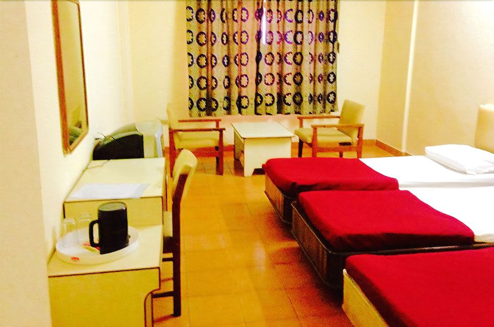 FabHotel Ranjit Residency Standard Double Room 8