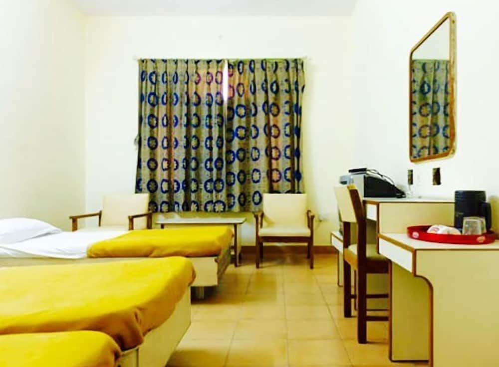 FabHotel Ranjit Residency Standard Double Room 10