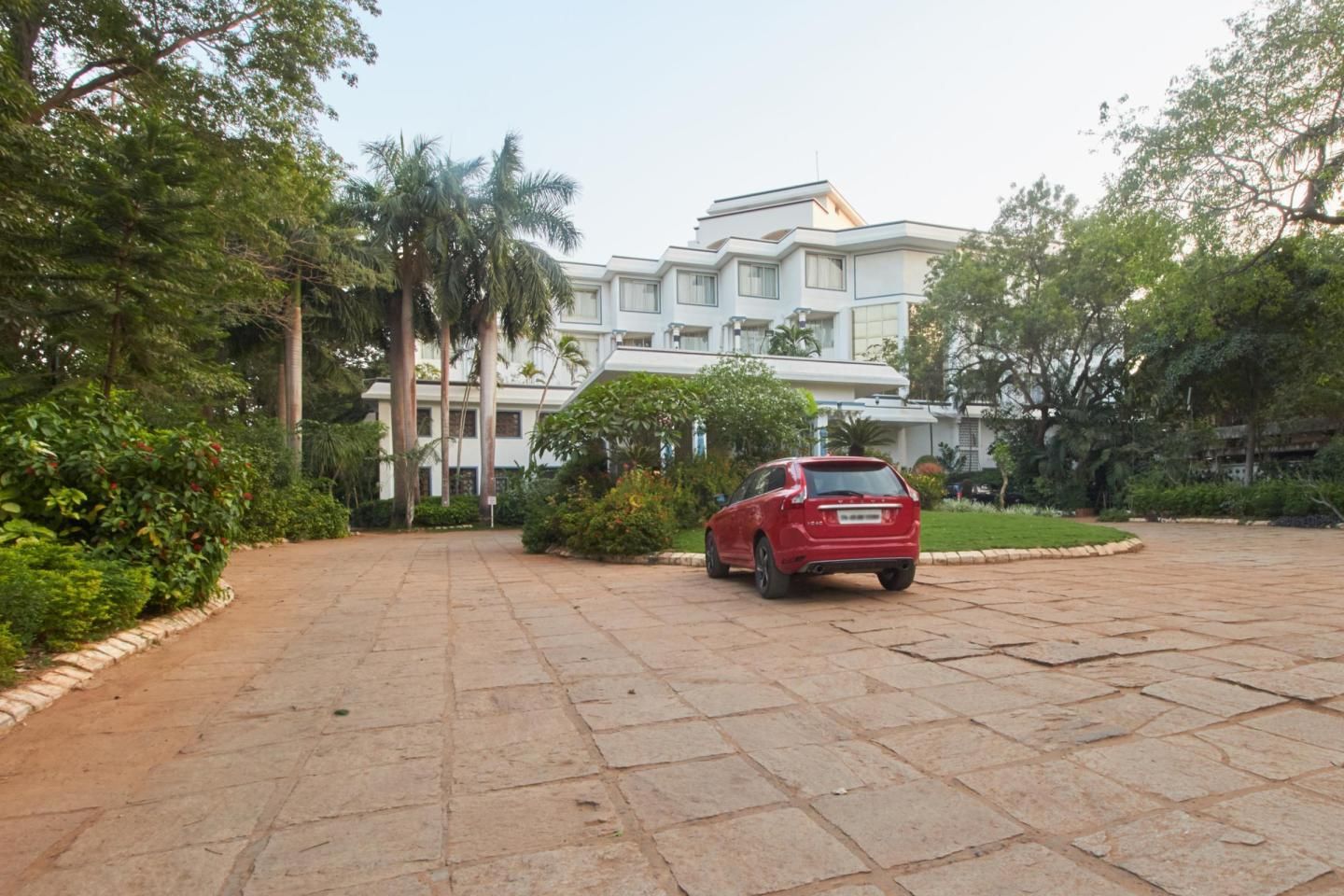 Sangam Hotel Thanjavur Executive Room 11