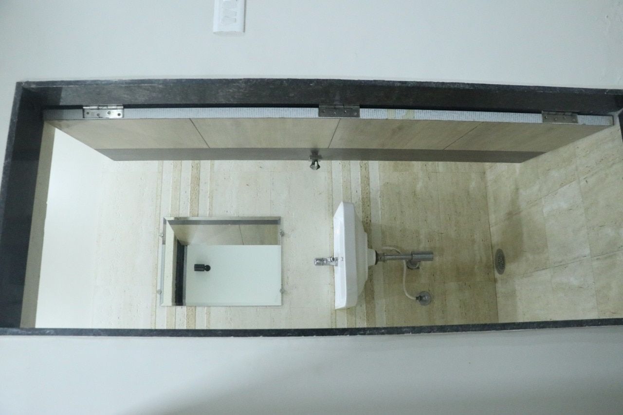 Hotel Grand Royal Classic Non-AC 4