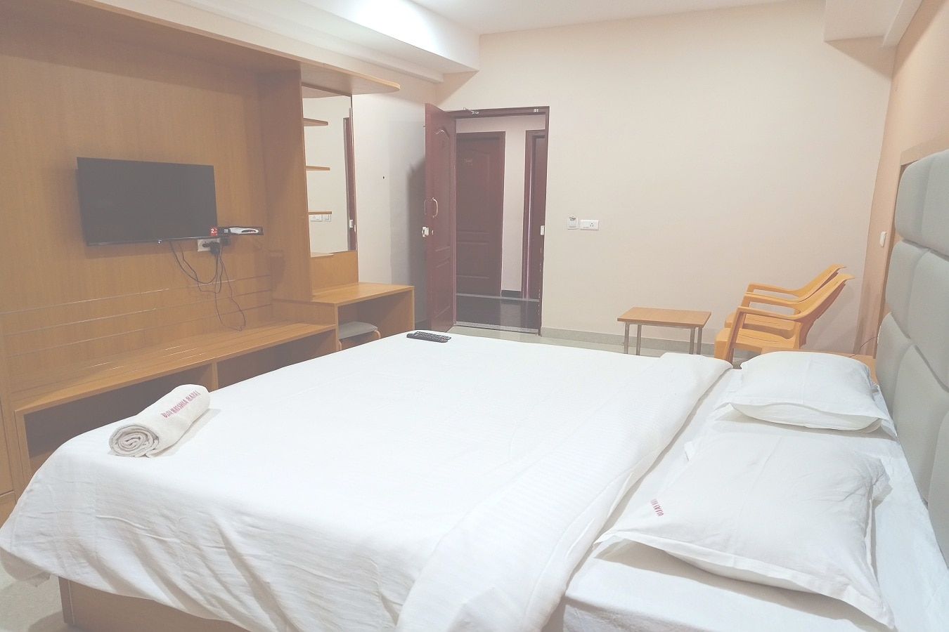 Hotel Vijay Krishna Standard Room 6