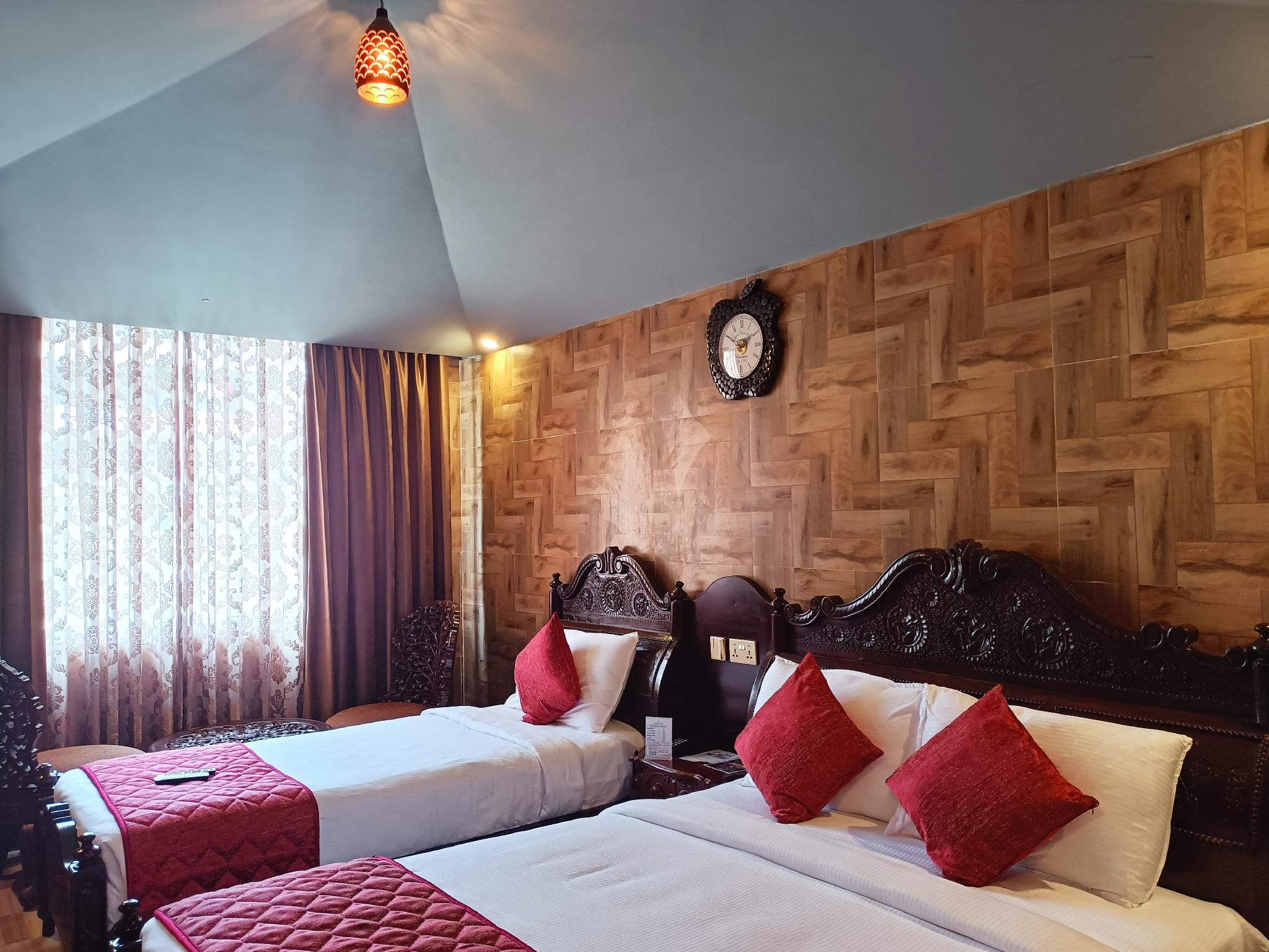 Deluxe Triple Rooms