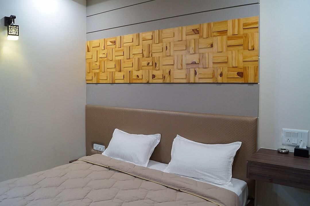 Hotel Midtown, Vadodara Super Deluxe 9