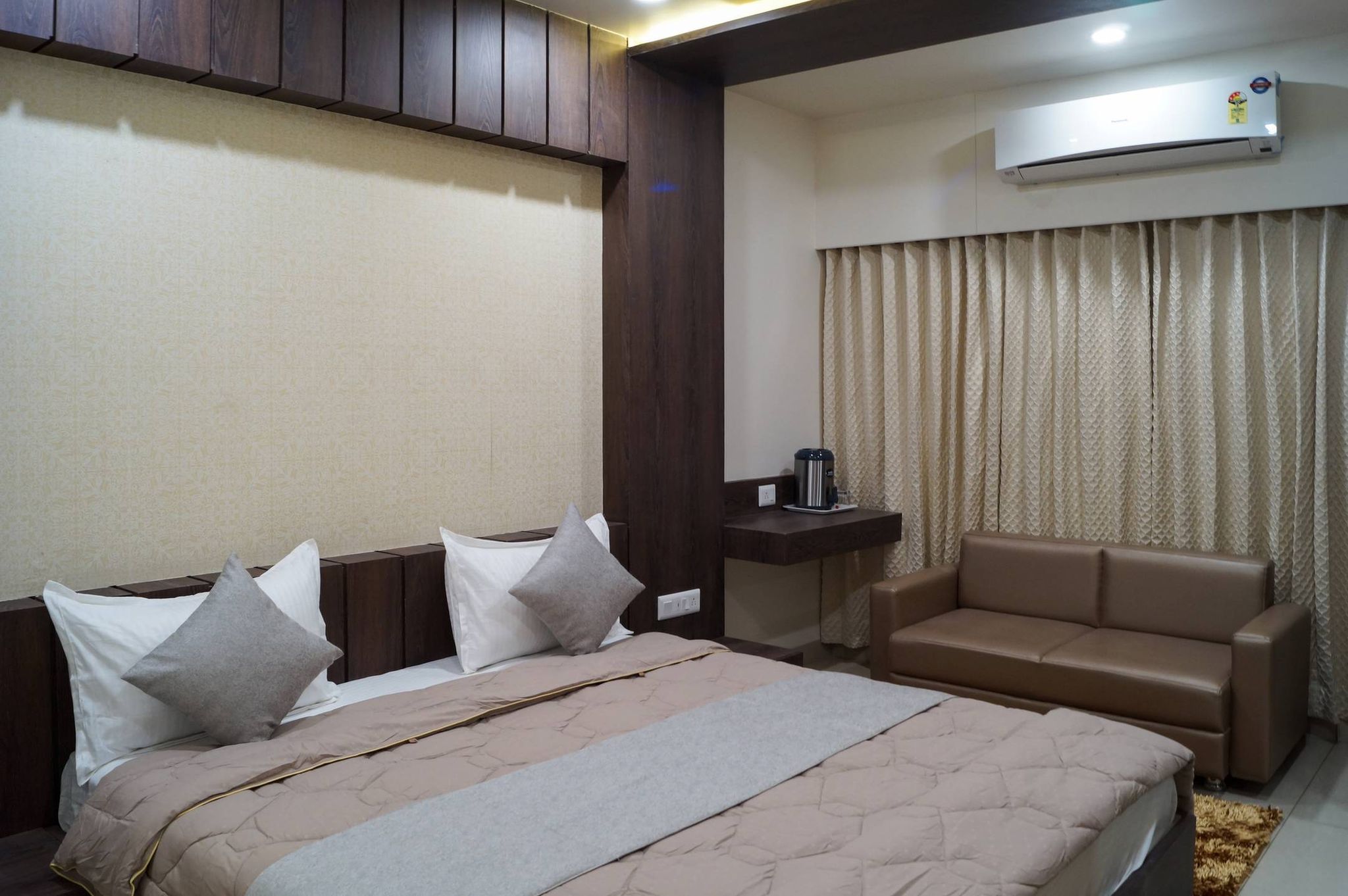 Hotel Midtown, Vadodara Super Deluxe 5