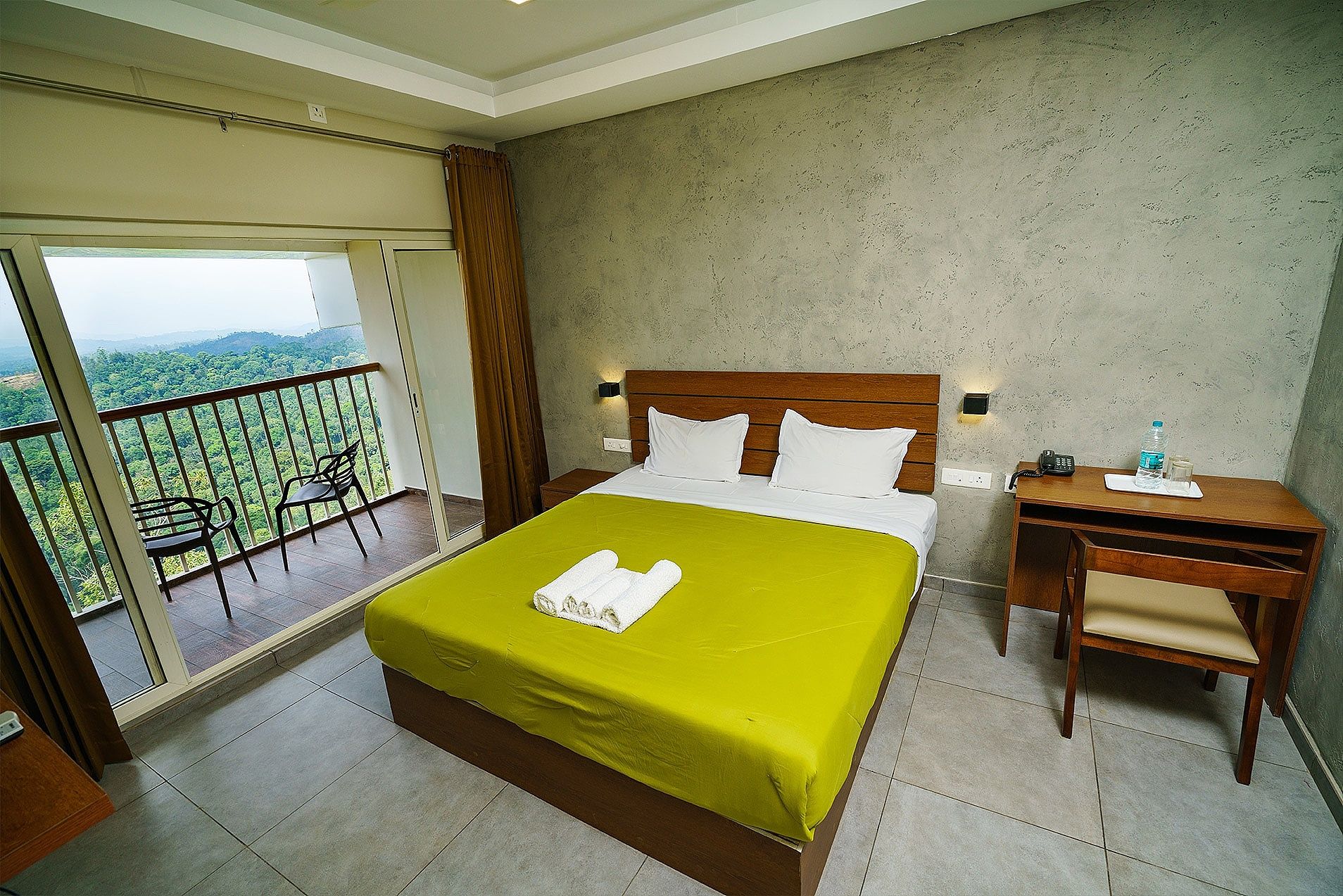 Deluxe Valley Facing Room with Balcony